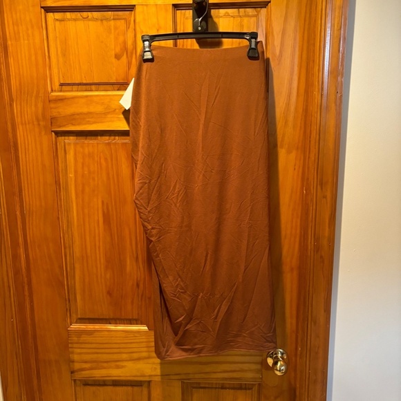 Nordstrom Open Edit Side Ruched Midi Skirt in Brown Toffee Small NWT - Picture 3 of 6